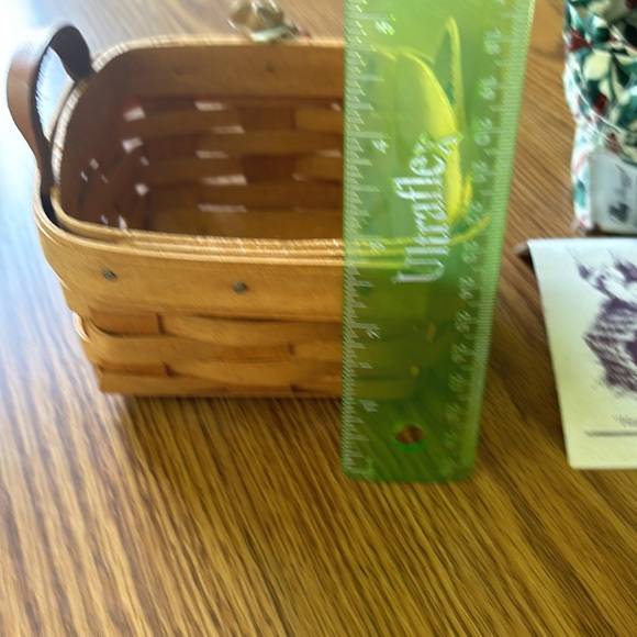 1992 Booking Collection Sweet Basil Basket 10146 with attached Hersheys … - Picture 11 of 12